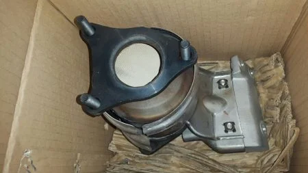 کاتالیست ام وی ام X33s